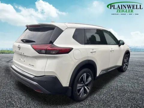 More photos of 2022 Nissan Rogue SL at Zeigler Chrysler Dodge Jeep Ram of Plainwell, MI