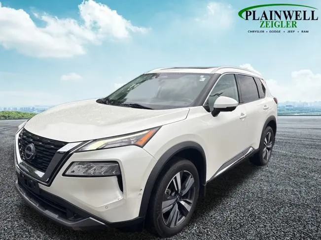 White 2022 Nissan Rogue SL for sale in Plainwell, MI