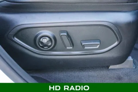 More photos of 2021 Jeep Grand Cherokee L Limited at Zeigler Chrysler Dodge Jeep Ram of Plainwell, MI