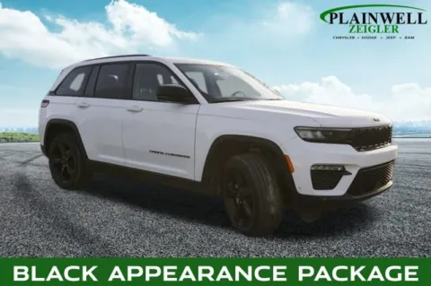 More photos of 2023 Jeep Grand Cherokee Limited at Zeigler Chrysler Dodge Jeep Ram of Plainwell, MI