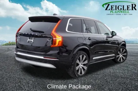 Another view of 2022 Volvo XC90 T6 Inscription for sale in Plainwell, MI at Zeigler Chrysler Dodge Jeep Ram of Plainwell