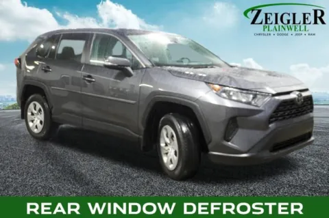 More photos of 2022 Toyota RAV4 LE at Zeigler Chrysler Dodge Jeep Ram of Plainwell, MI