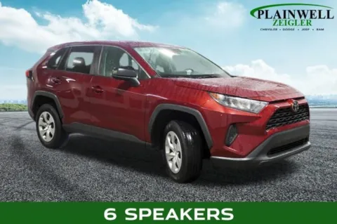 More photos of 2022 Toyota RAV4 LE at Zeigler Chrysler Dodge Jeep Ram of Plainwell, MI