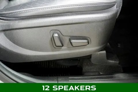 More photos of 2022 Hyundai Santa Fe Limited at Zeigler Chrysler Dodge Jeep Ram of Plainwell, MI