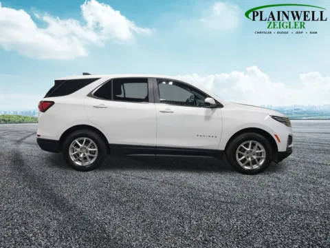 More photos of 2024 Chevrolet Equinox LT at Zeigler Chrysler Dodge Jeep Ram of Plainwell, MI