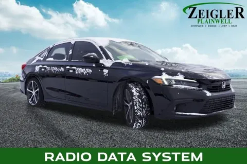 More photos of 2022 Honda Civic Touring at Zeigler Chrysler Dodge Jeep Ram of Plainwell, MI