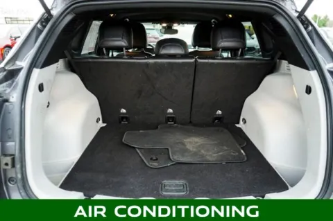 More photos of 2023 Jeep Compass Limited at Zeigler Chrysler Dodge Jeep Ram of Plainwell, MI