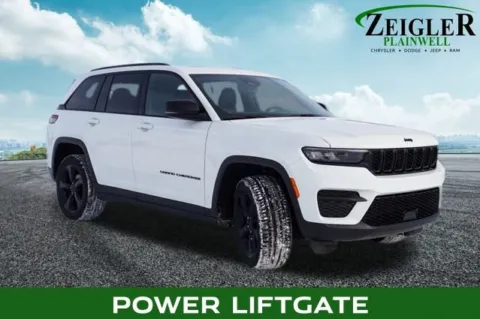 More photos of 2023 Jeep Grand Cherokee Altitude X at Zeigler Chrysler Dodge Jeep Ram of Plainwell, MI