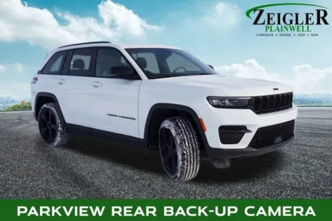 More photos of 2023 Jeep Grand Cherokee Altitude X at Zeigler Chrysler Dodge Jeep Ram of Plainwell, MI