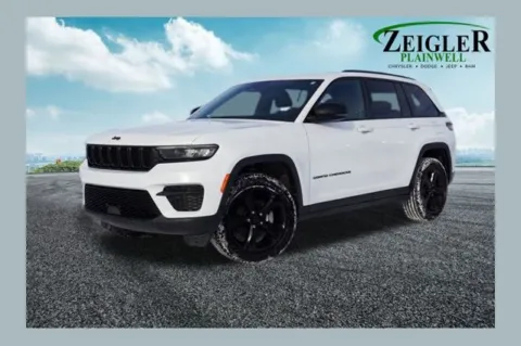 White 2023 Jeep Grand Cherokee Altitude X for sale in Plainwell, MI