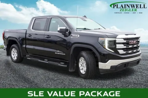 More photos of 2023 GMC Sierra 1500 SLE at Zeigler Chrysler Dodge Jeep Ram of Plainwell, MI