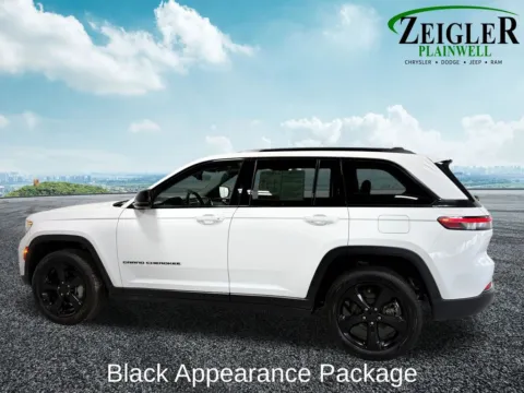 More photos of 2023 Jeep Grand Cherokee Limited at Zeigler Chrysler Dodge Jeep Ram of Plainwell, MI