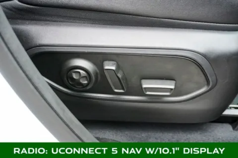 More photos of 2023 Jeep Grand Cherokee Limited at Zeigler Chrysler Dodge Jeep Ram of Plainwell, MI