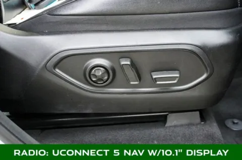 More photos of 2023 Jeep Grand Cherokee Limited at Zeigler Chrysler Dodge Jeep Ram of Plainwell, MI