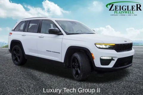 More photos of 2023 Jeep Grand Cherokee Limited at Zeigler Chrysler Dodge Jeep Ram of Plainwell, MI