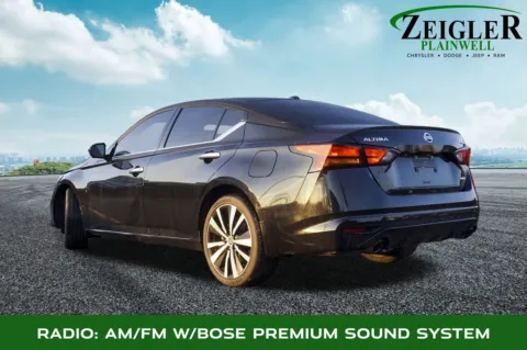 Photos of 2022 Nissan Altima 2.5 Platinum for sale in Plainwell, MI at Zeigler Chrysler Dodge Jeep Ram of Plainwell
