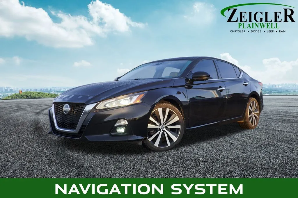 2022 Nissan Altima 2.5 Platinum for sale in Plainwell, MI