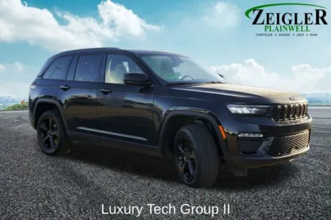 More photos of 2023 Jeep Grand Cherokee Limited at Zeigler Chrysler Dodge Jeep Ram of Plainwell, MI