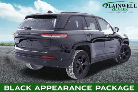 Another view of 2023 Jeep Grand Cherokee Limited for sale in Plainwell, MI at Zeigler Chrysler Dodge Jeep Ram of Plainwell