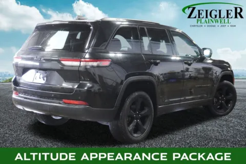 Another view of 2023 Jeep Grand Cherokee Altitude X for sale in Plainwell, MI at Zeigler Chrysler Dodge Jeep Ram of Plainwell