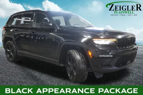 More photos of 2023 Jeep Grand Cherokee Limited at Zeigler Chrysler Dodge Jeep Ram of Plainwell, MI