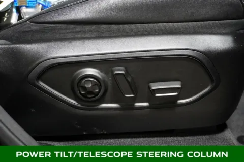 More photos of 2023 Jeep Grand Cherokee Limited at Zeigler Chrysler Dodge Jeep Ram of Plainwell, MI