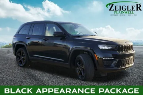 More photos of 2023 Jeep Grand Cherokee Limited at Zeigler Chrysler Dodge Jeep Ram of Plainwell, MI