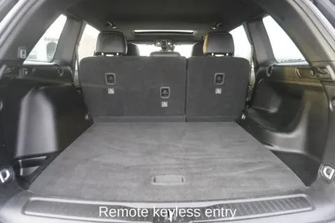 More photos of 2023 Jeep Grand Cherokee Altitude X at Zeigler Chrysler Dodge Jeep Ram of Plainwell, MI