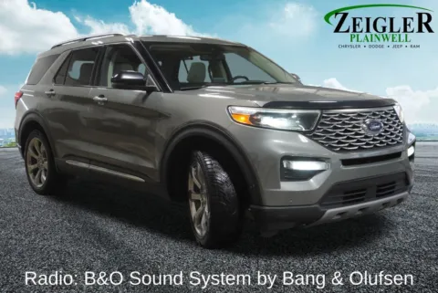 More photos of 2020 Ford Explorer Platinum at Zeigler Chrysler Dodge Jeep Ram of Plainwell, MI