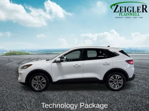 More photos of 2022 Ford Escape Hybrid SEL at Zeigler Chrysler Dodge Jeep Ram of Plainwell, MI