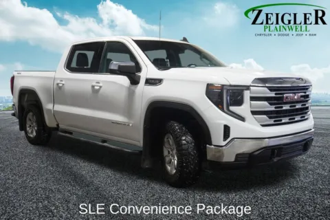 More photos of 2023 GMC Sierra 1500 SLE at Zeigler Chrysler Dodge Jeep Ram of Plainwell, MI