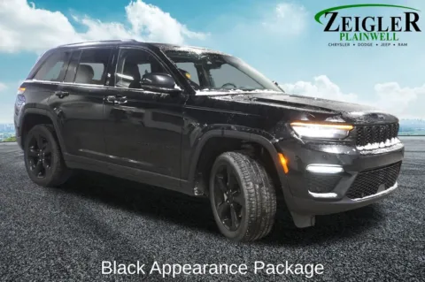 More photos of 2023 Jeep Grand Cherokee Limited at Zeigler Chrysler Dodge Jeep Ram of Plainwell, MI