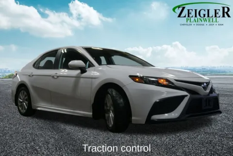 More photos of 2023 Toyota Camry SE at Zeigler Chrysler Dodge Jeep Ram of Plainwell, MI