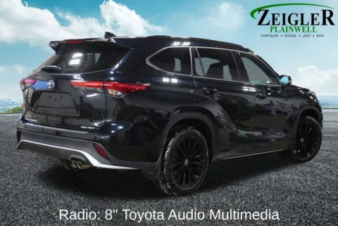 Another view of 2023 Toyota Highlander XSE for sale in Plainwell, MI at Zeigler Chrysler Dodge Jeep Ram of Plainwell