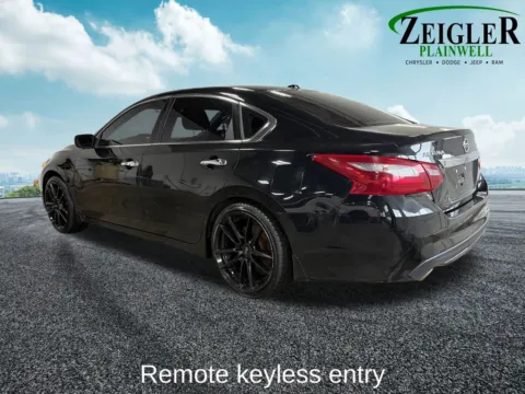 More photos of 2018 Nissan Altima 2.5 SV at Zeigler Chrysler Dodge Jeep Ram of Plainwell, MI