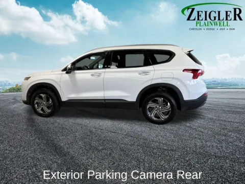 More photos of 2023 Hyundai Santa Fe SEL at Zeigler Chrysler Dodge Jeep Ram of Plainwell, MI
