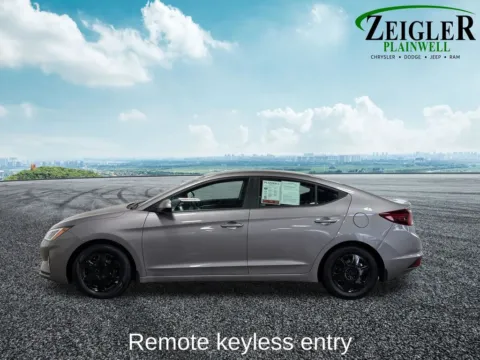 More photos of 2020 Hyundai Elantra SE at Zeigler Chrysler Dodge Jeep Ram of Plainwell, MI