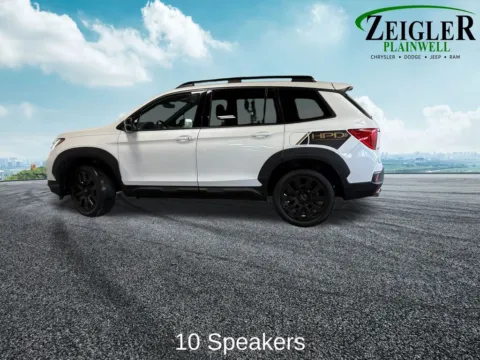 More photos of 2022 Honda Passport Elite at Zeigler Chrysler Dodge Jeep Ram of Plainwell, MI