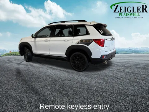 More photos of 2022 Honda Passport Elite at Zeigler Chrysler Dodge Jeep Ram of Plainwell, MI