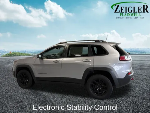 More photos of 2020 Jeep Cherokee Trailhawk at Zeigler Chrysler Dodge Jeep Ram of Plainwell, MI