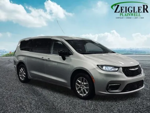 More photos of 2024 Chrysler Pacifica Touring L at Zeigler Chrysler Dodge Jeep Ram of Plainwell, MI