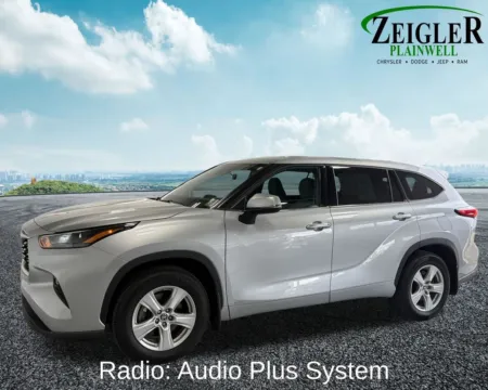 Photos of 2022 Toyota Highlander Hybrid LE for sale in Plainwell, MI at Zeigler Chrysler Dodge Jeep Ram of Plainwell