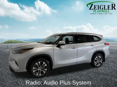 Photos of 2022 Toyota Highlander Hybrid LE for sale in Plainwell, MI at Zeigler Chrysler Dodge Jeep Ram of Plainwell