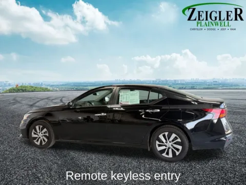 Another view of 2021 Nissan Altima 2.5 S for sale in Plainwell, MI at Zeigler Chrysler Dodge Jeep Ram of Plainwell