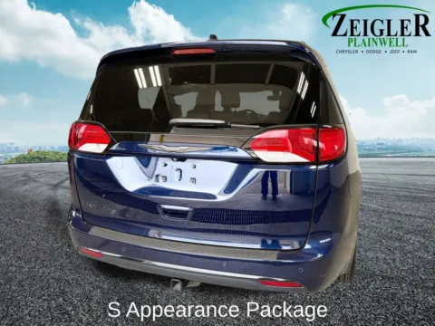 More photos of 2018 Chrysler Pacifica Touring L Plus at Zeigler Chrysler Dodge Jeep Ram of Plainwell, MI