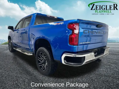 More photos of 2023 Chevrolet Silverado 1500 LT at Zeigler Chrysler Dodge Jeep Ram of Plainwell, MI