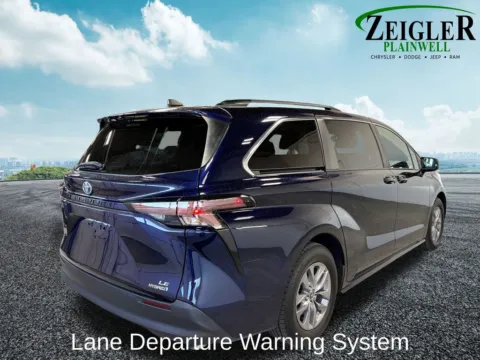 More photos of 2023 Toyota Sienna LE at Zeigler Chrysler Dodge Jeep Ram of Plainwell, MI