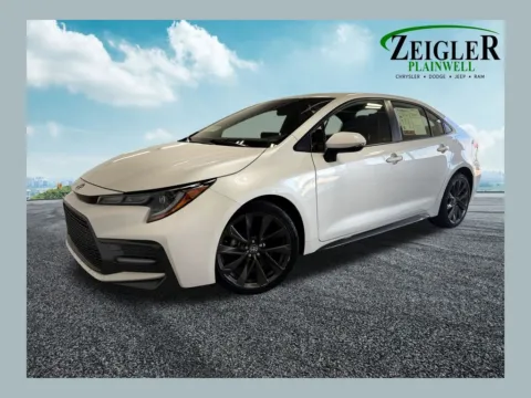 White 2020 Toyota Corolla SE for sale in Plainwell, MI