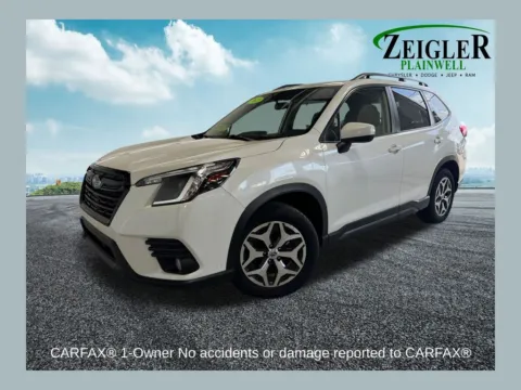 White 2022 Subaru Forester Premium for sale in Plainwell, MI