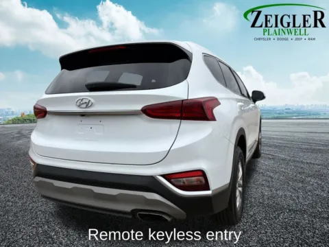 More photos of 2020 Hyundai Santa Fe SEL at Zeigler Chrysler Dodge Jeep Ram of Plainwell, MI